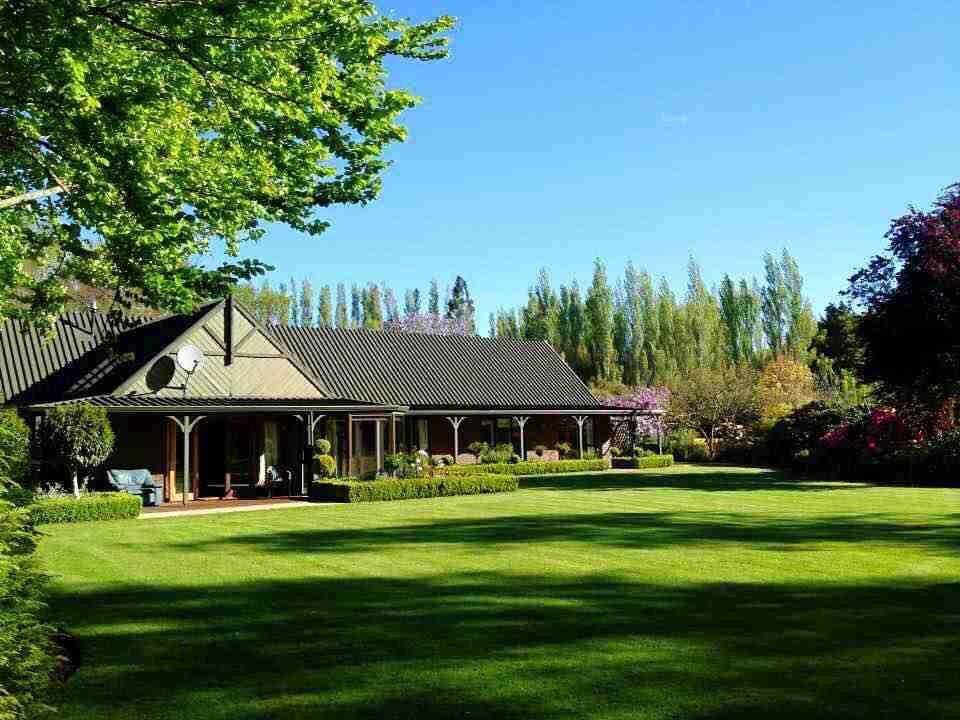 فندق كريستتشيرشفي  Rhododendron Garden الغرفة الصورة